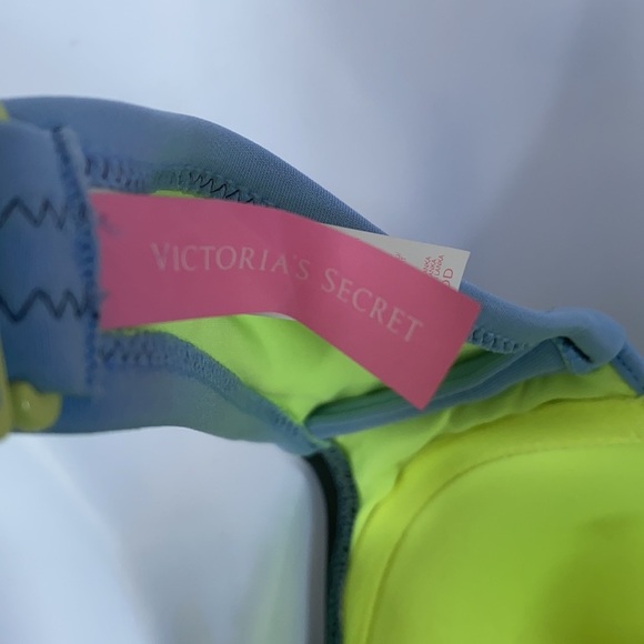 Victoria’s Secret Colorblock Bikini Top, Size 32DD - Picture 2 of 6